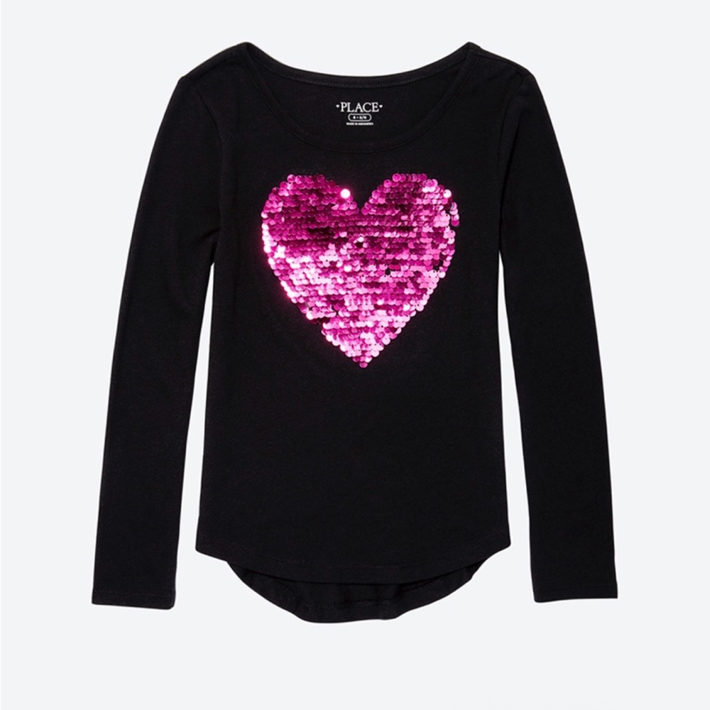 Pre-owned Children’s Place black long sleeve top w/pink sequin heart/Size: 7/8